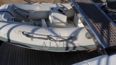 Uniesse 48